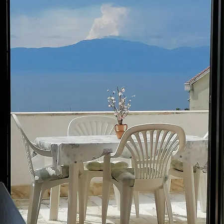 Domijan By El-pi Tours * Njivice