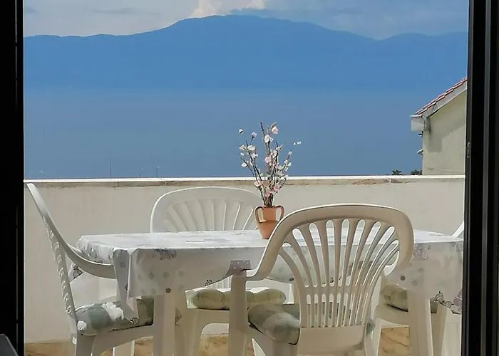 Domijan By El-pi Tours * Njivice